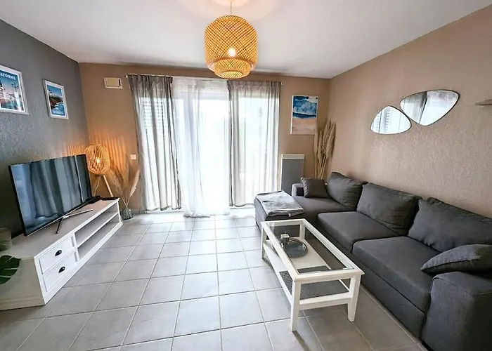 Reflet Yourhosthelper