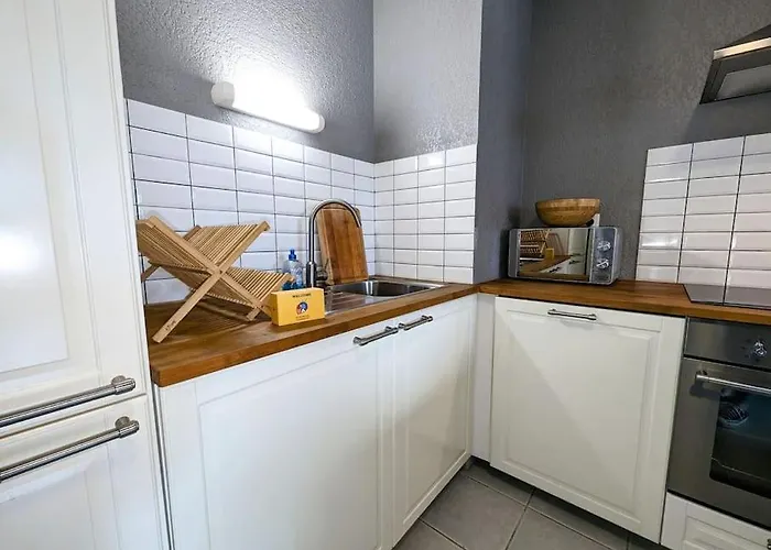 Reflet Yourhosthelper Appartement Bayonne