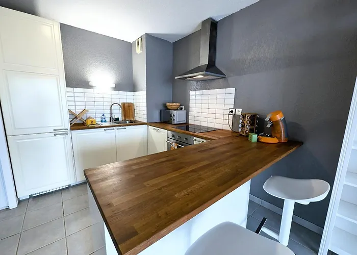 Reflet Yourhosthelper Bayonne